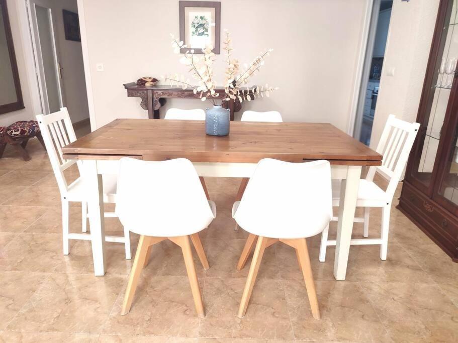 Charming & Spacious Apartment In Historic Centre & Short Walk To Beach Аликанте Екстериор снимка